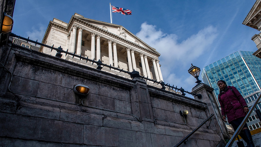 Bancos del Reino Unido bloquean las cuentas de empresas que hacen negocios con Ucrania