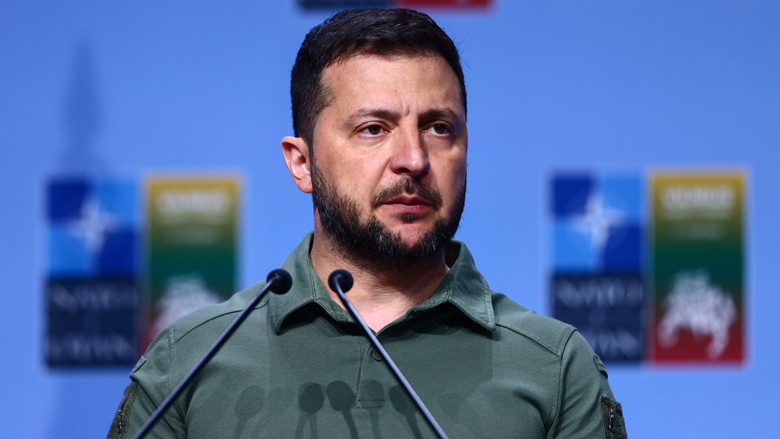 Zelenski llama a los ucranianos a "volver a la realidad" y concentrarse en ganar el conflicto Zelenski llama a los ucranianos a "volver a la realidad" y concentrarse en ganar el conflicto