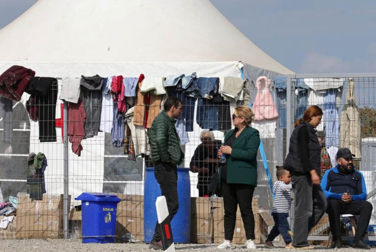 Reuters: Armenia solicita ayuda a la UE para acoger a los refugiados de Nagorno Karabaj