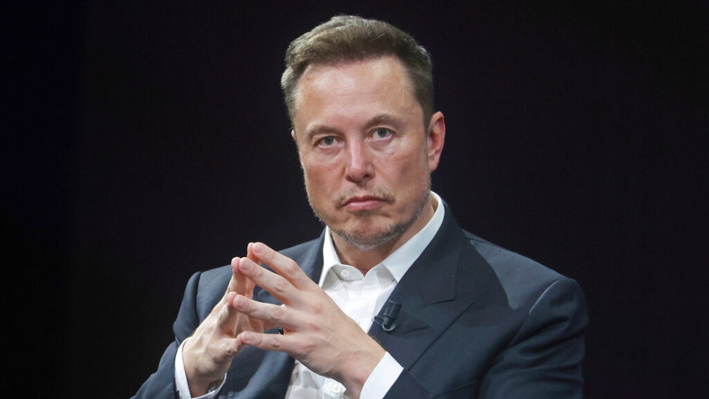 Musk responde a las acusaciones de "traición" por no ayudar a los ataques de drones contra Crimea