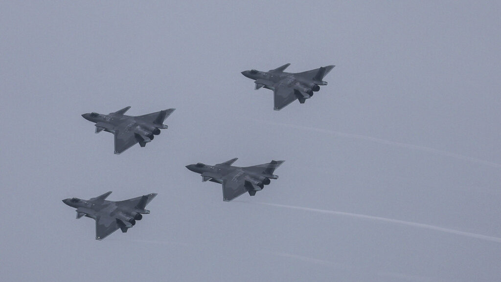 Taiwán registra un "récord reciente" de aviones militares chinos cerca de la isla