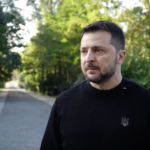 VIDEO: Zelenski rinde homenaje a las víctimas judías de Babi Yar tras escándalo con veterano nazi en Canadá