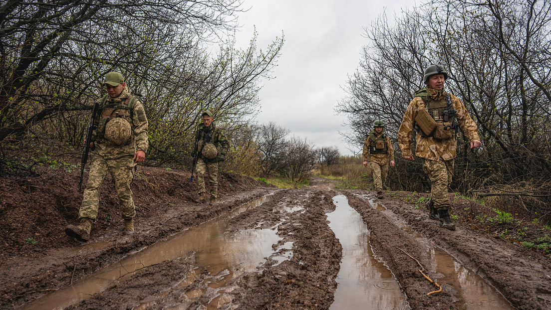 WSJ: Lluvias torrenciales y el frío dificultarán el avance de Ucrania en el frente