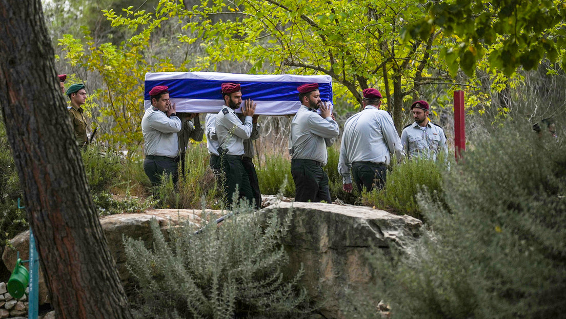 "El hedor de la muerte por todas partes": Reportan el hallazgo de gran cantidad de cadáveres en un kibutz cerca de Gaza