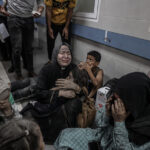 El mortífero ataque contra un hospital de Gaza que conmovió al mundo: qué se sabe hasta ahora