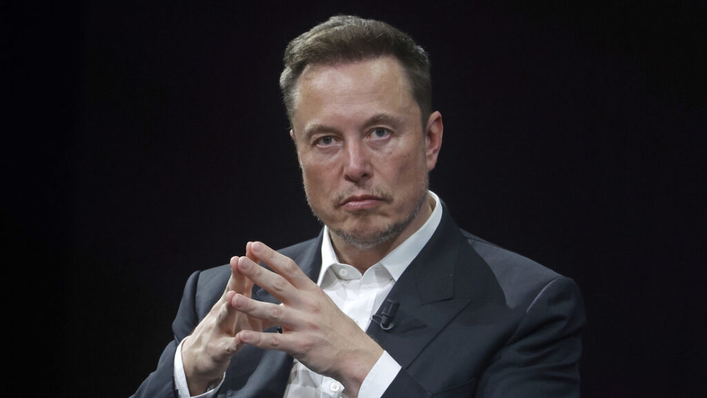 Musk se pronuncia sobre la guerra de Israel con Hamás y critica al ayatolá Jameneí