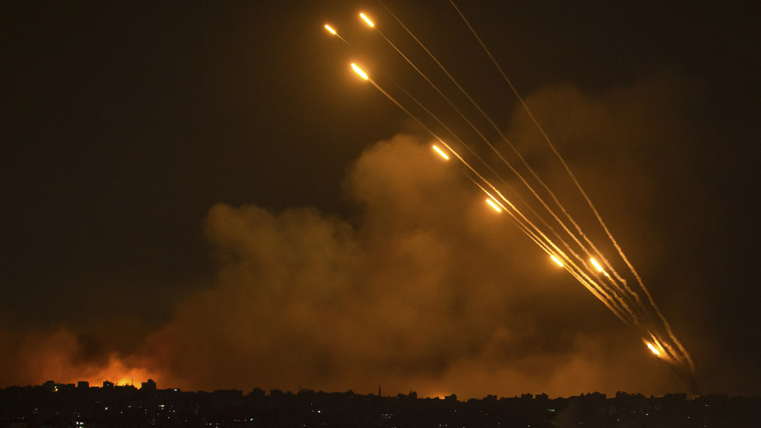 VIDEO: Hamás muestra uno de los búnkeres que usa para almacenar cohetes