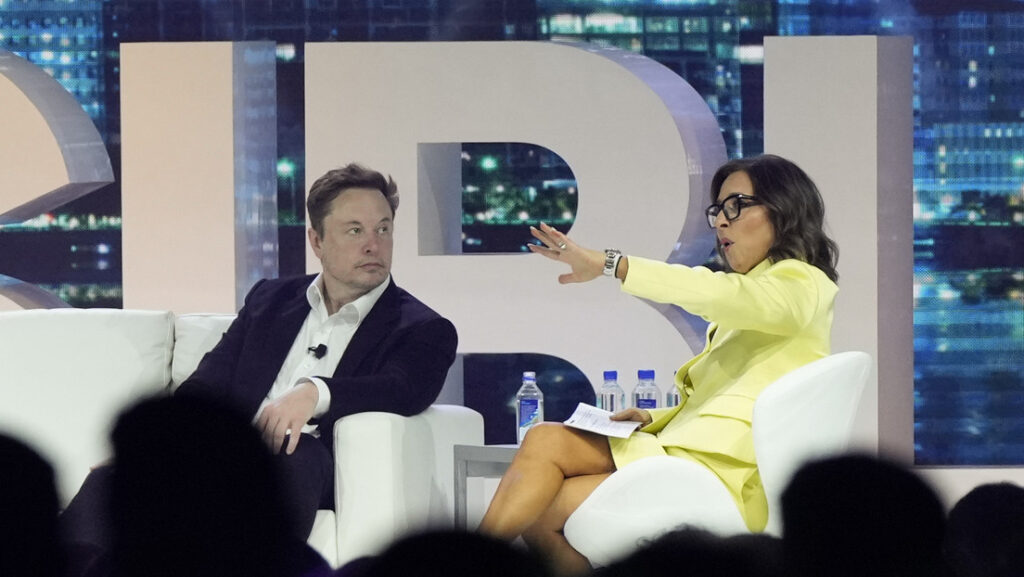 "Noticias falsas": Musk rechaza las acusaciones que lo tachan de antisemita