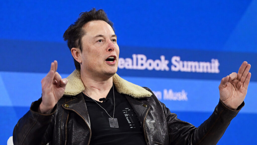 Elon Musk pide despido del director de Disney y asegura que "Walt se revuelca en su tumba"