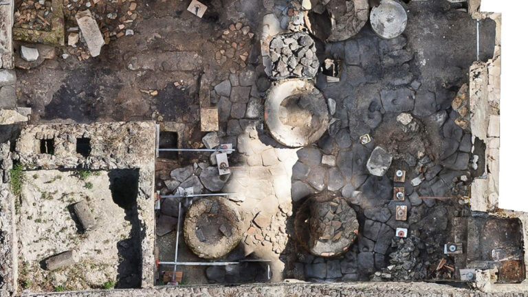 Hallan en Pompeya las ruinas de una panadería en la que trabajaban esclavos (FOTOS)