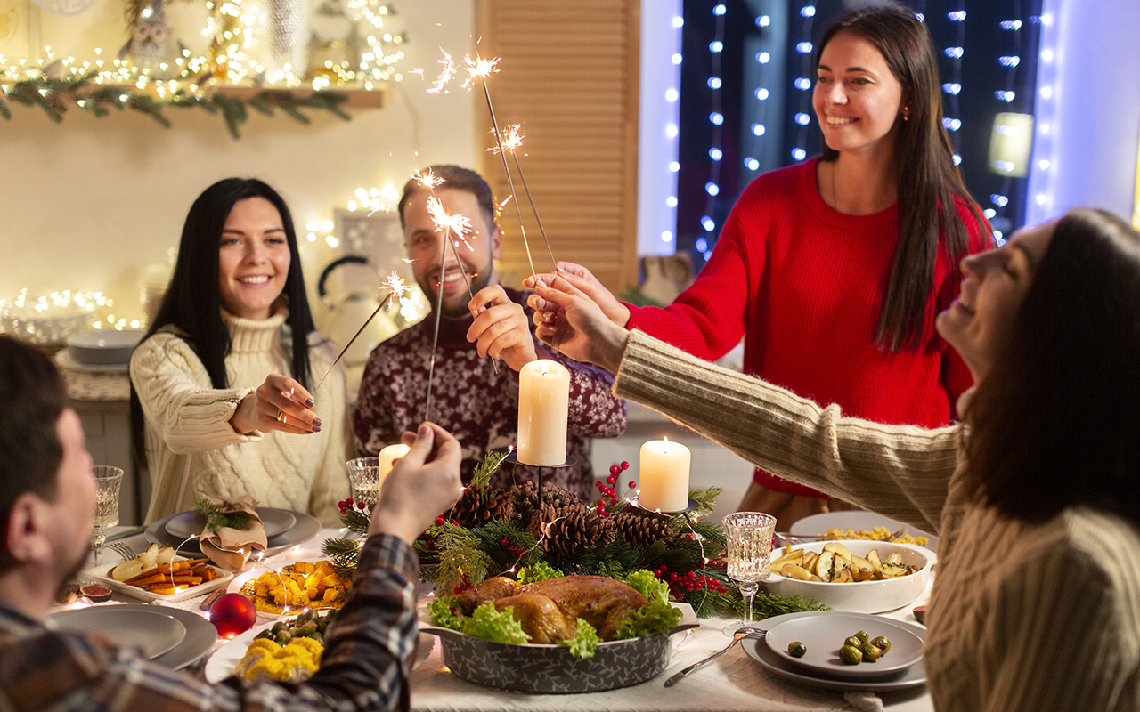 ¿Cuál es la razón que dio origen al nombre Nochebuena y cuáles son los fundamentos y significados vinculados al 24 de diciembre?