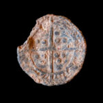 Una moneda de hace 600 años que se regalaba a los pobres es desenterrada en Inglaterra
