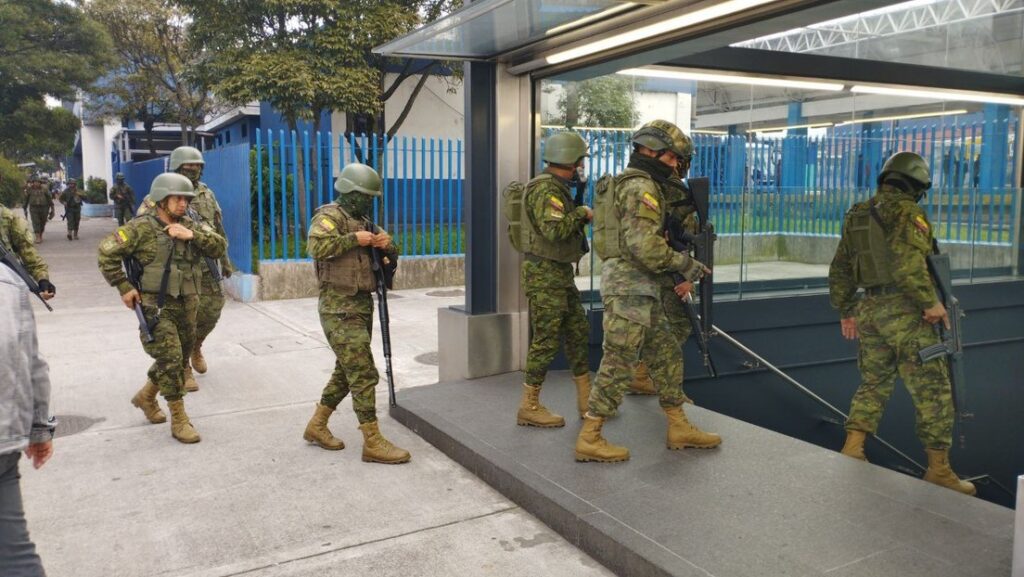 Alcalde de Quito pide militarizar instalaciones estratégicas ante la crisis de violencia en Ecuador