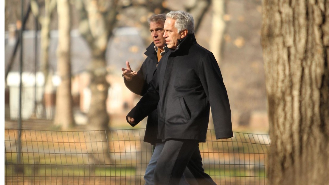 Casi 200 nombres vinculados al caso Epstein podrían ser revelados el martes por un tribunal de Nueva York