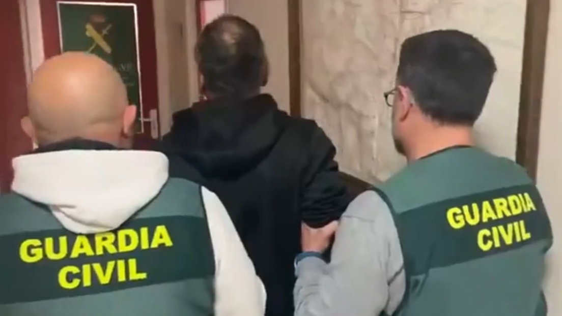 El asesino de tres hermanos en un municipio de Madrid se entrega a la policía