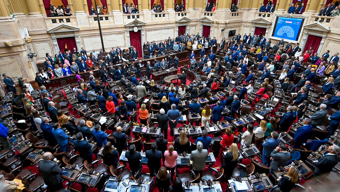 El oficialismo argentino define acuerdos en el Congreso y fija fecha para tratar la 'ley ómnibus'