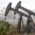 El precio del petróleo Brent supera los 80 dólares por barril tras el ataque de EE.UU. y sus aliados a Yemen