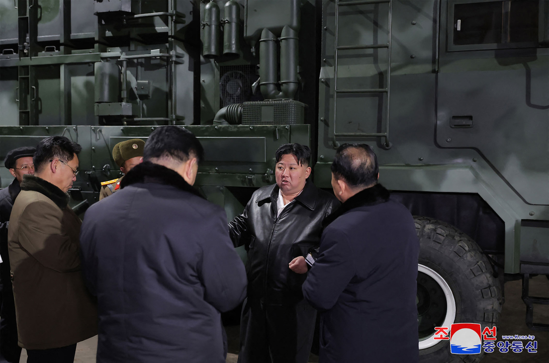 FOTOS: Kim Jong-un inspecciona las principales fábricas militares de Corea del Norte