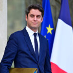 Gabriel Attal se convierte en el primer ministro más joven y abiertamente homosexual de Francia