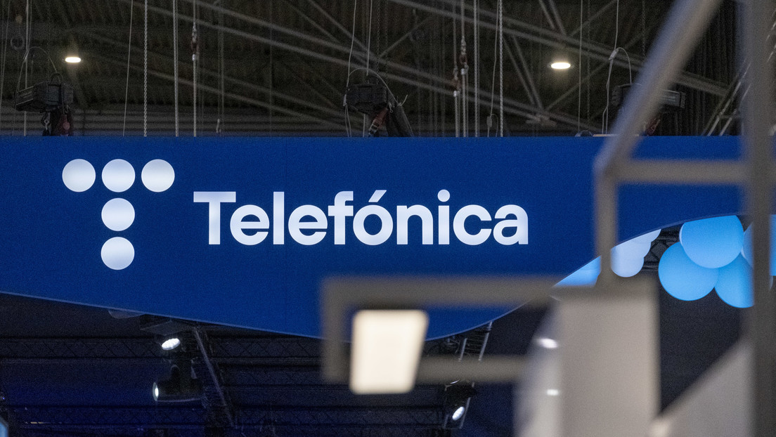 La española Telefónica firma con los sindicatos el plan de despido de casi 3.500 trabajadores