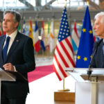 Los jefes de la diplomacia de EE.UU. y la Unión Europea viajan a Oriente Medio