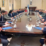 Milei llama "simios" a los gobernadores argentinos que proponen emitir monedas provinciales