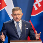 Ucrania debe ceder territorio, dice el primer ministro de un país de la UE