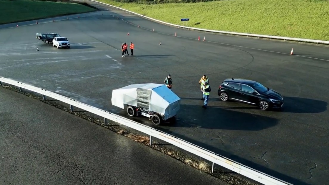 VIDEO: Los primeros robots reparadores de baches serán probados en carreteras británicas