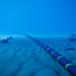 Advierten que los cables submarinos de Internet podrían ser los próximos objetivos de los hutíes