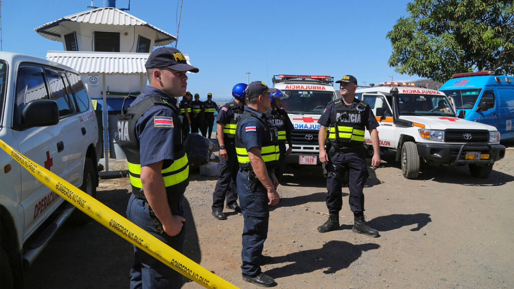 Costa Rica hace frente a la violencia de los narcos tras la balacera mortal en un colegio
