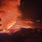 Nueva erupción volcánica amenaza con arrasar una localidad en Islandia