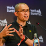 Posponen la sentencia del fundador de Binance por lavado de dinero en EE.UU.