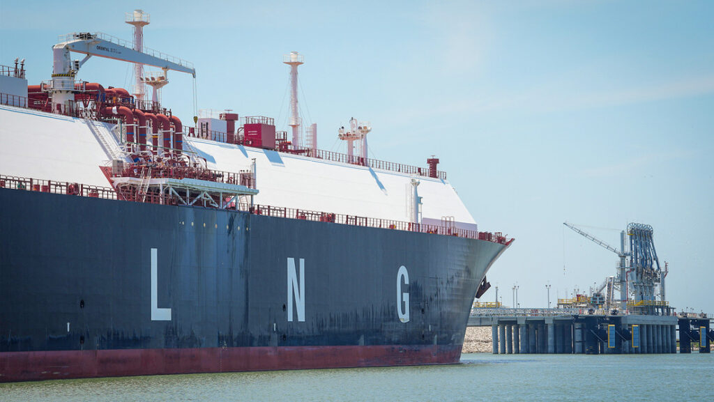 Shell: La demanda mundial de GNL crecerá más de un 50 % para 2040