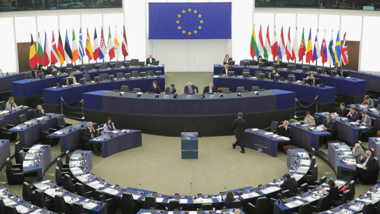 UE incluye compañías de China, India y Turquía en un nuevo paquete de sanciones contra Rusia