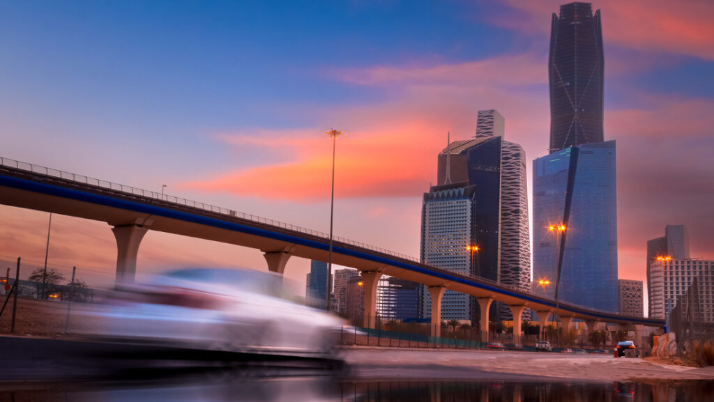 Hacia las nubes: Arabia Saudita construirá un rascacielos de 2 kilómetros de altura