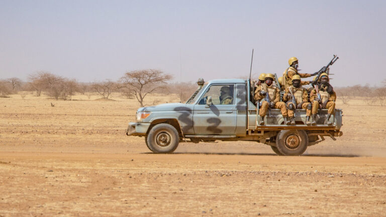 Investigan la matanza de 170 personas en Burkina Faso