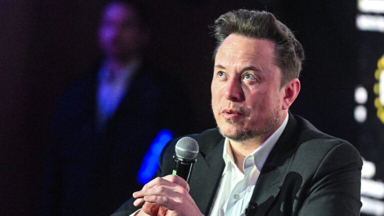 La propuesta de Elon Musk para competir con YouTube
