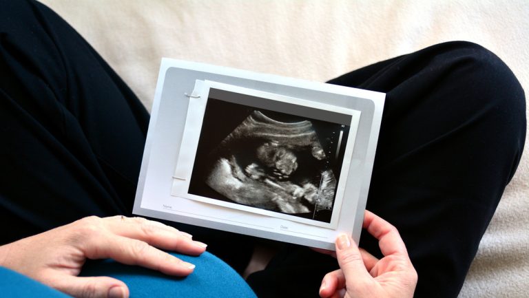 Las actuales tasas de fertilidad auguran un sombrío futuro para la humanidad