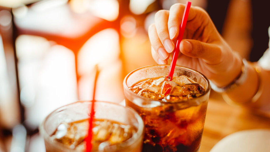 Solo dos latas de Coca-Cola a la semana son suficientes para anular los beneficios del ejercicio