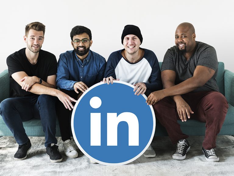 También redes sociales como Linkedin apuestan por el juego para atraer usuarios