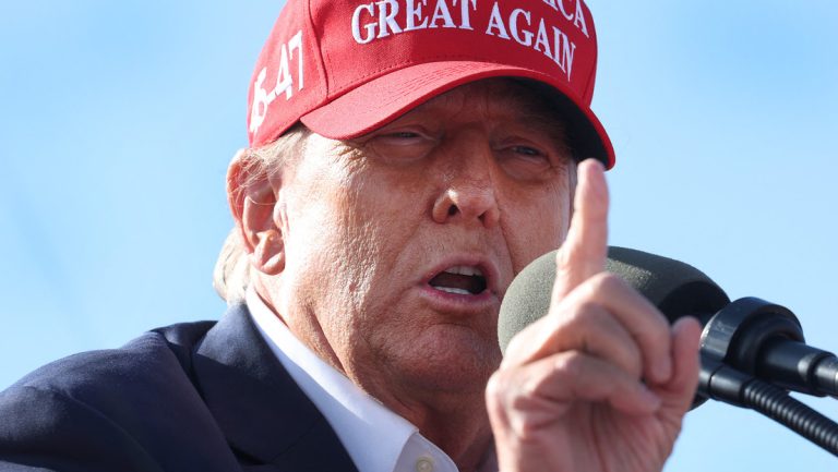 Trump advierte de un "baño de sangre" si no gana las presidenciales en EE.UU.