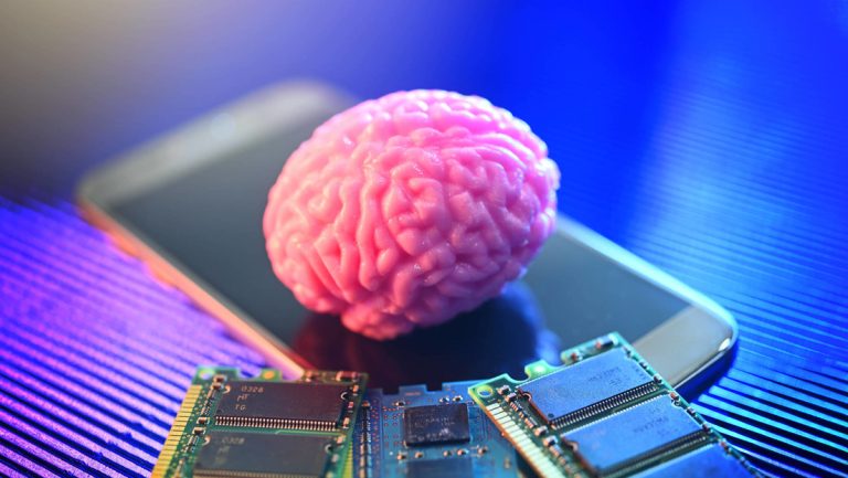 VIDEO: Primer humano con el chip Neuralink muestra su 'telepatía'