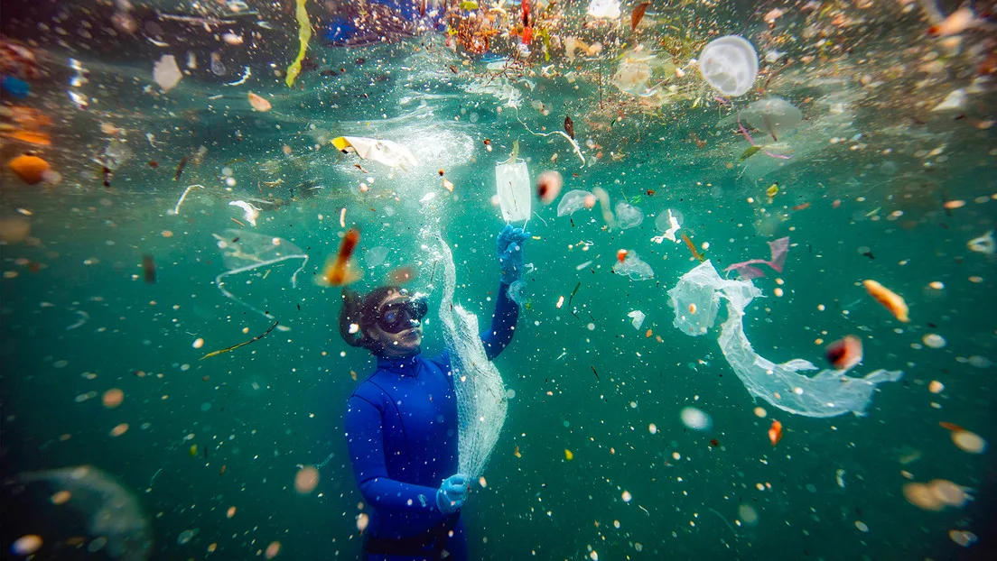 Cinco empresas importantes representan el 24 % de la contaminación plástica mundial