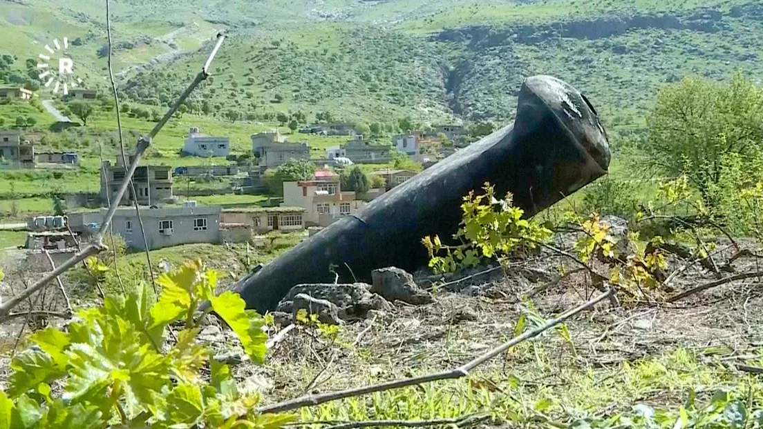 Imágenes de restos de misiles derribados durante ataque a Israel