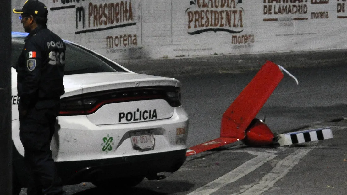 VIDEO: Momento exacto del desplome del helicóptero que dejó 3 muertos en México