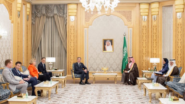 EE.UU. pone condiciones a Arabia Saudita para firmar un pacto de defensa