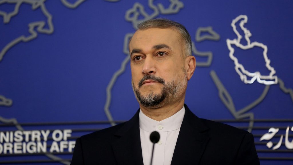 El canciller de Irán, entre los pasajeros del helicóptero accidentado de Raisi