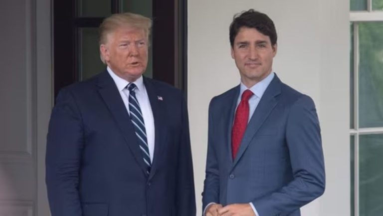 El entonces presidente de EEUU, Donald Trump (izq.) y el primer ministro canadiense, Justin Trudeau.