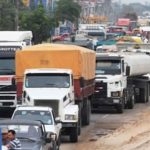 Los camiones en Bolivia pueden circular con normalidad.