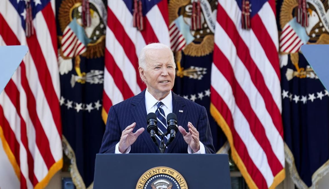 El presidente de Estados Unidos, Joe Biden, pronuncia un discurso sobre los resultados de las elecciones de 2024 y la próxima transición presidencial del poder, en el jardín de rosas de la Casa Blanca en Washington, Estados Unidos, el 7 de noviembre de 2024.